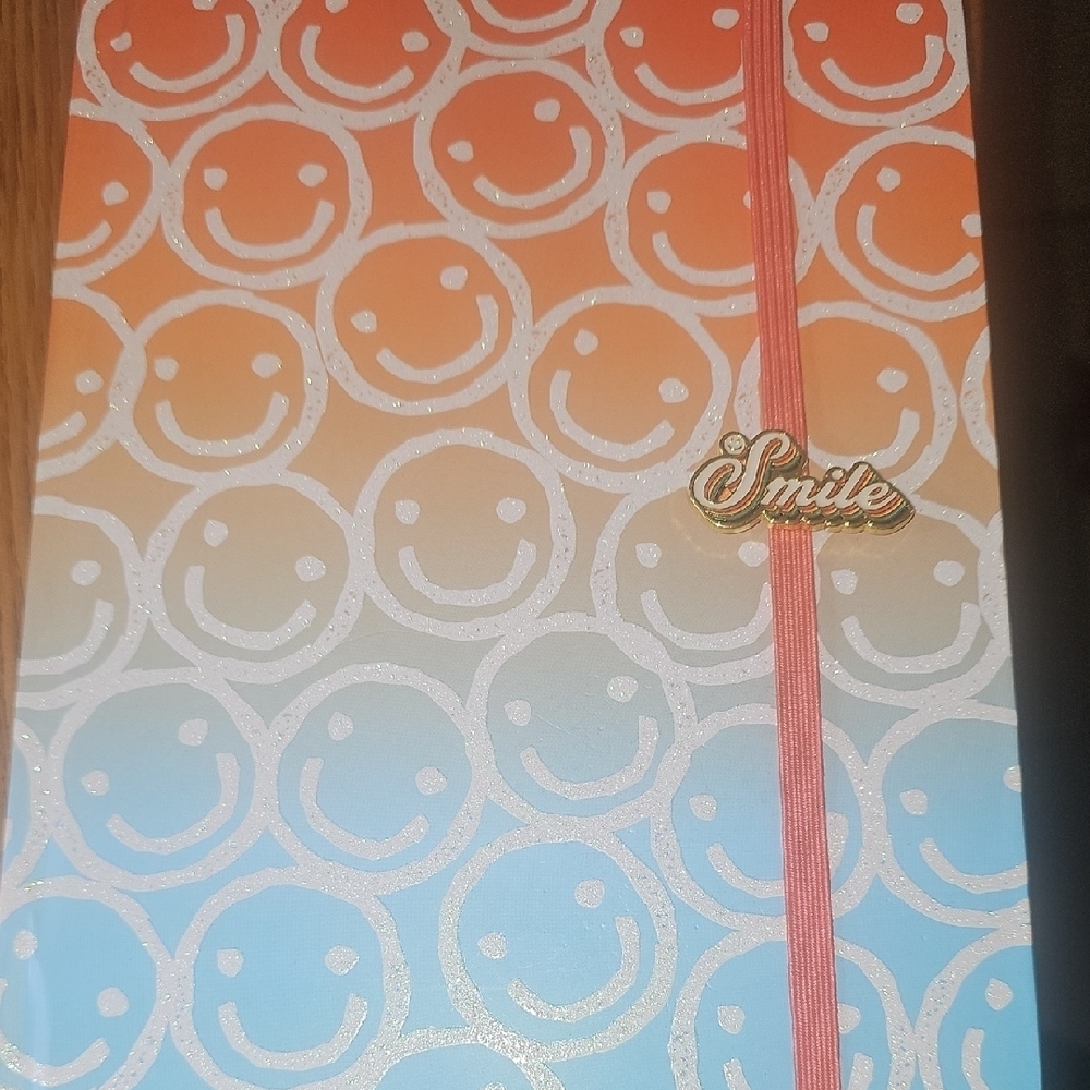 Smiley Face NWT Gradient 192 Page Journal Notebook